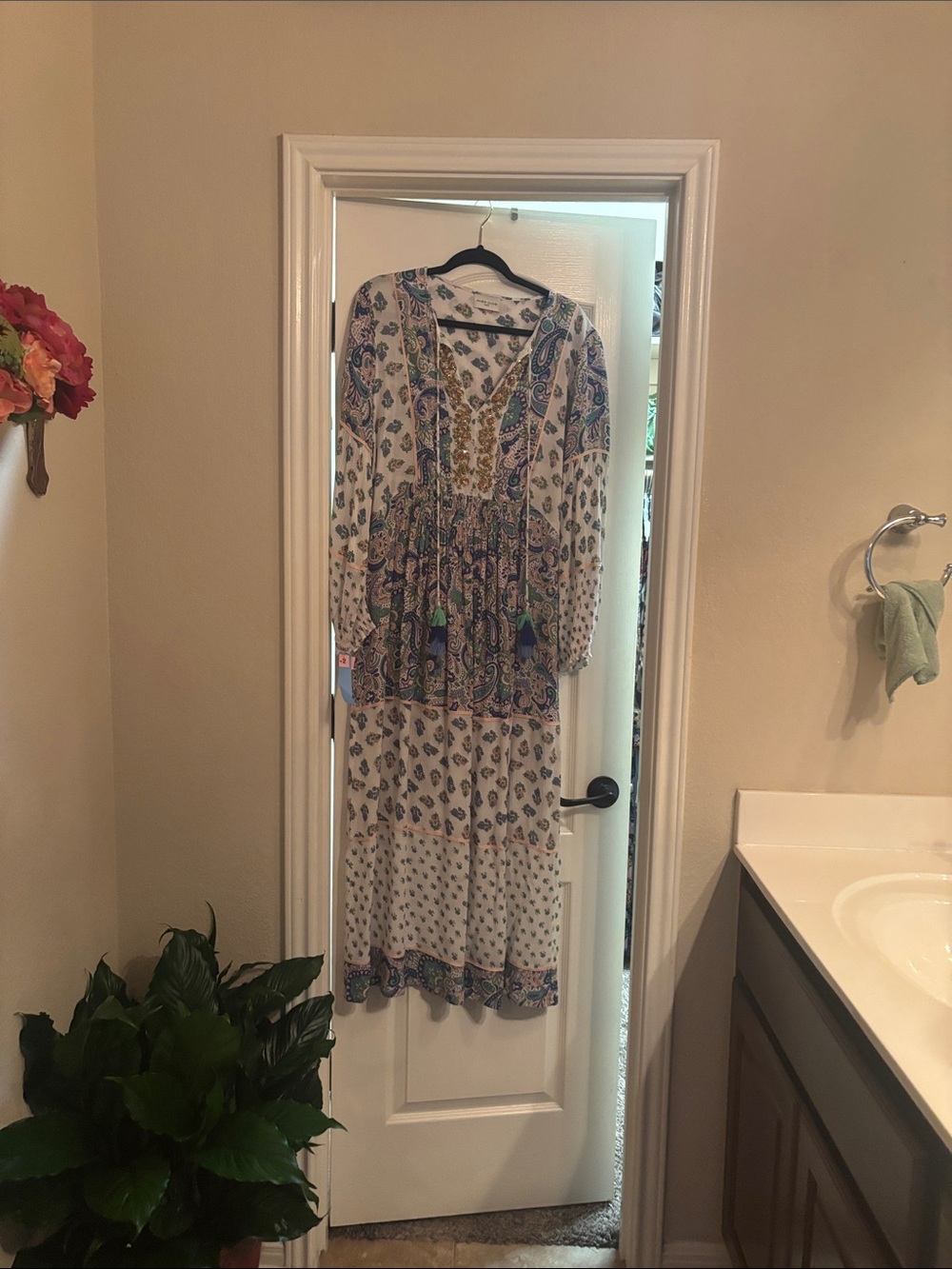Old Navy White and Blue Paisley Maxi Dress